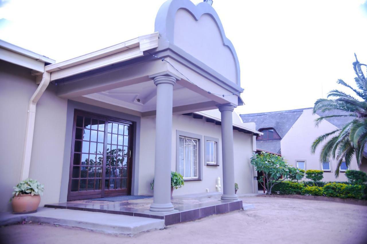 Mmakosha Lodge Pretoria-Noord 外观 照片